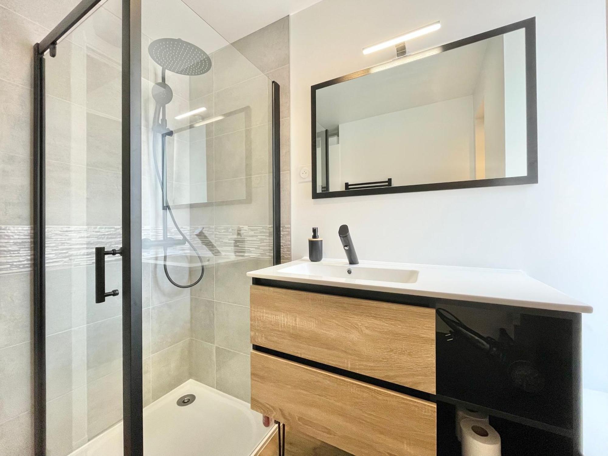 Le Calloch 2D - Studio 4 Etoiles - Quartier Gare - Wifi - Netflix Quimper Exterior foto
